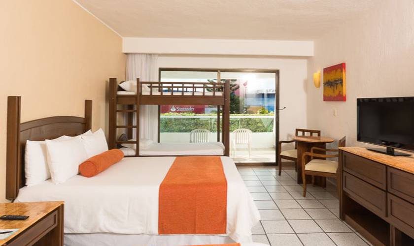 Family room FLAMINGO CANCUN ALL INCLUSIVE Hotel Cancun