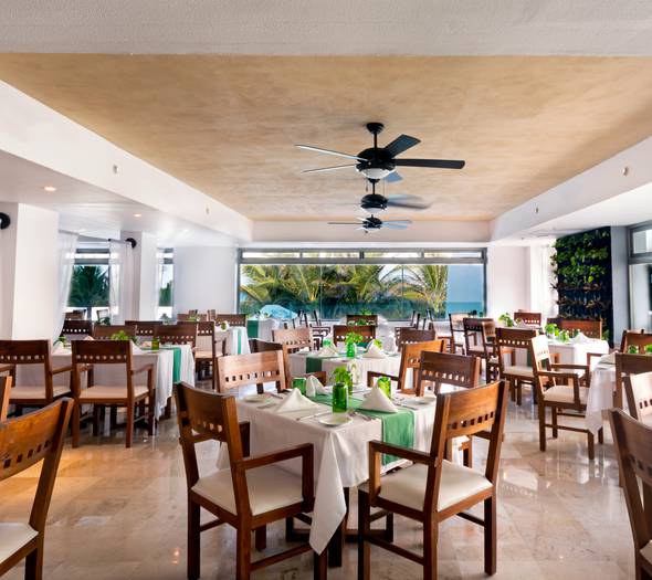 La fuente restaurant FLAMINGO CANCUN ALL INCLUSIVE Hotel Cancun