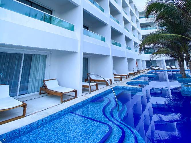 Swim up room Flamingo Cancun Resort Hotel Swim up room Flamingo Cancun Resort Hotel