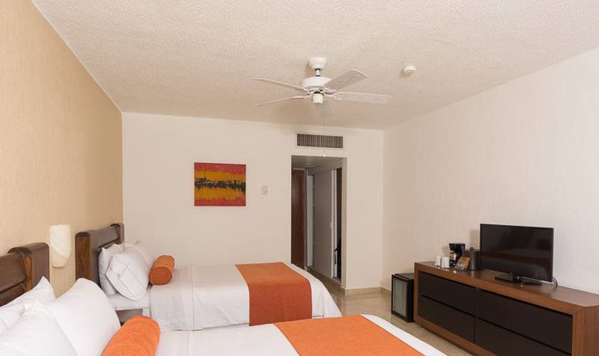 De lujo vista mar Hotel Flamingo Cancun Resort Cancún