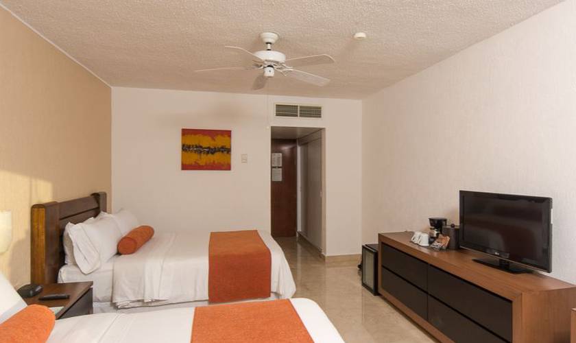 De lujo vista a la laguna Hotel Flamingo Cancun Resort Cancún