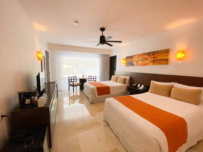 Swim up room Flamingo Cancun Resort Hotel Swim up room Flamingo Cancun Resort Hotel