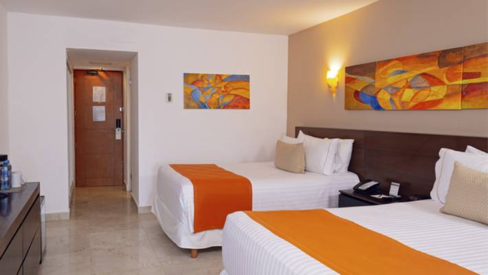 Deluxe pool terrace walkout FLAMINGO CANCUN ALL INCLUSIVE Hotel Cancun