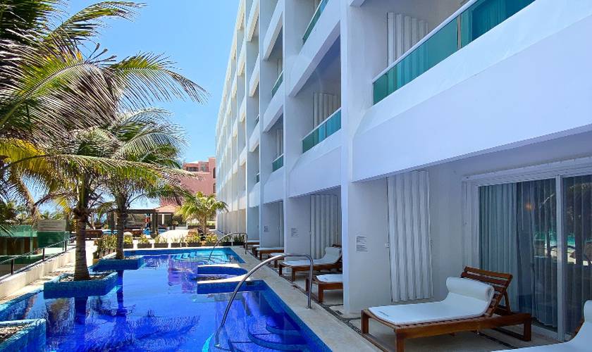 Swim up room Hotel Flamingo Cancun Resort Cancún