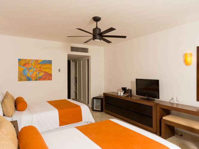 Swim up room Flamingo Cancun Resort Hotel Swim up room Flamingo Cancun Resort Hotel