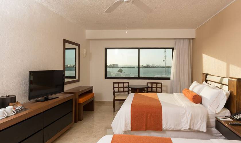 De lujo vista a la laguna Hotel Flamingo Cancun Resort Cancún De lujo vista a la laguna Hotel Flamingo Cancun Resort Cancún