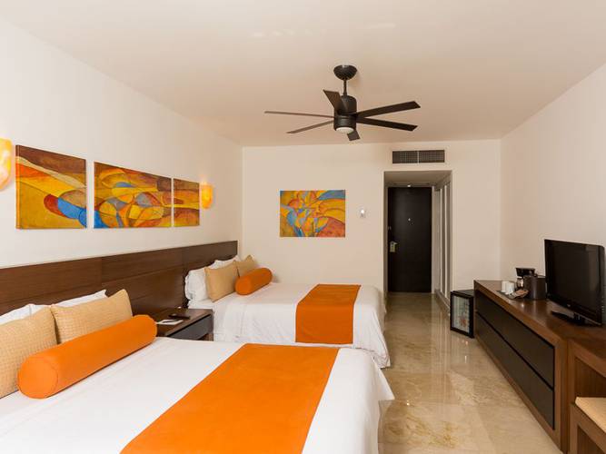 Swim up room Flamingo Cancun Resort Hotel Swim up room Flamingo Cancun Resort Hotel
