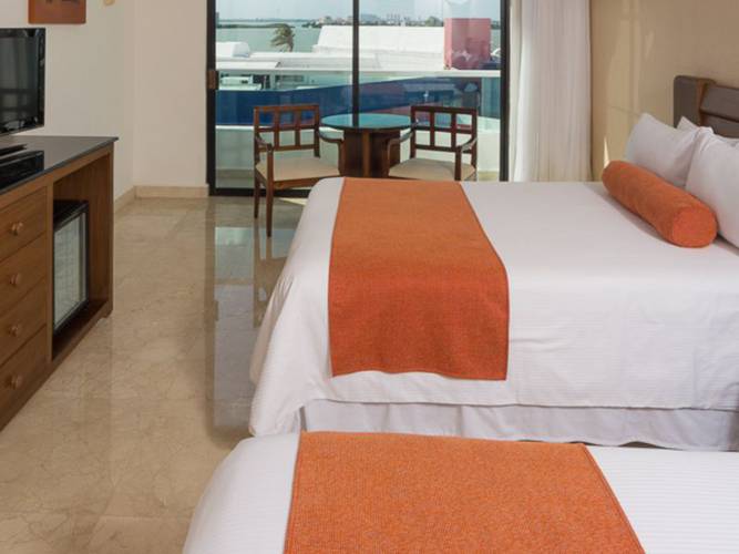 Standard room Flamingo Cancun Resort Hotel Standard room Flamingo Cancun Resort Hotel