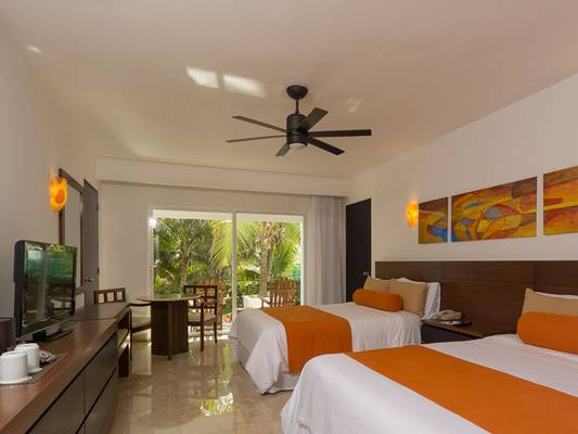 Swim up room flamingo cancun resort hotel Swim up room flamingo cancun resort hotel